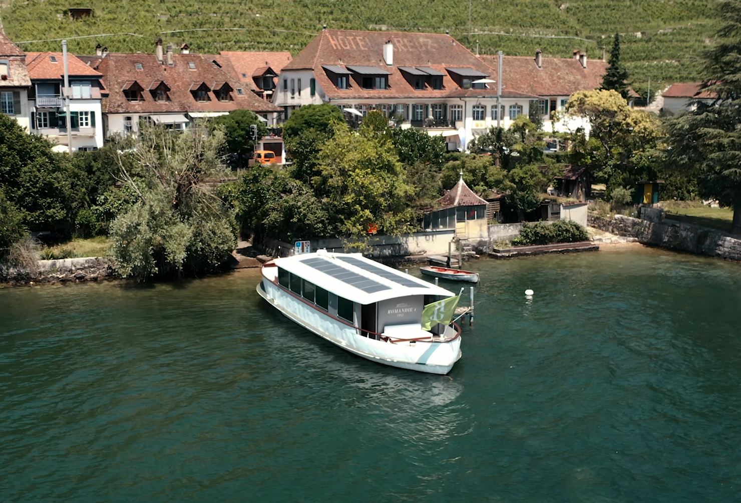 schiff-winzerdorf-bielersee.jpg Schiff & Winzerdorf – private Schifffahrt mit Landgang im Winzerdorf am Bielersee